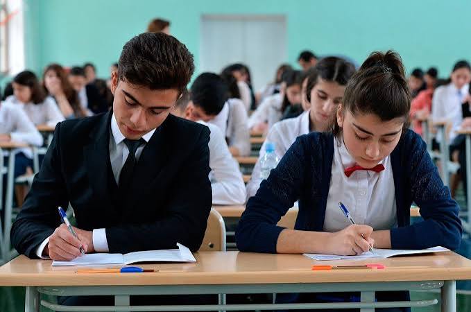 Oxuyub-yazmağı bacarmayan <span class="text-danger">9-cu sinif şagirdlərinin sayı açıqlandı</span>