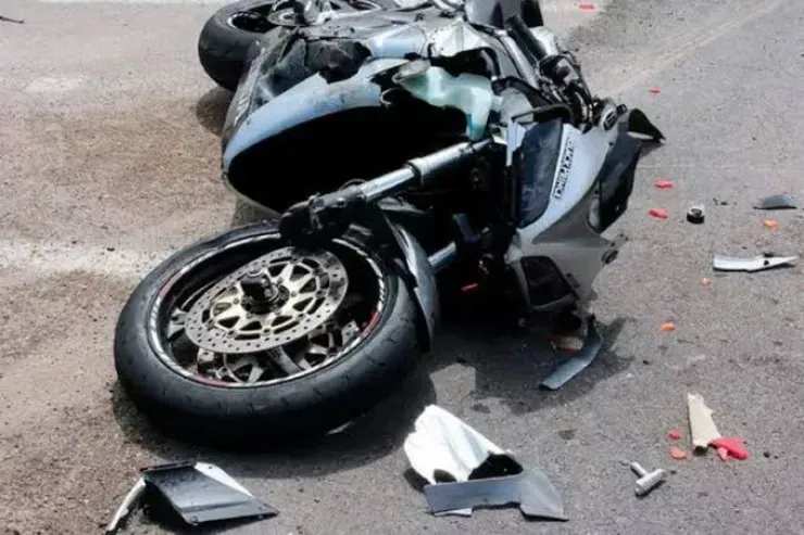 Abşeronda motosiklet 4 yaşlı uşağı vurub öldürdü