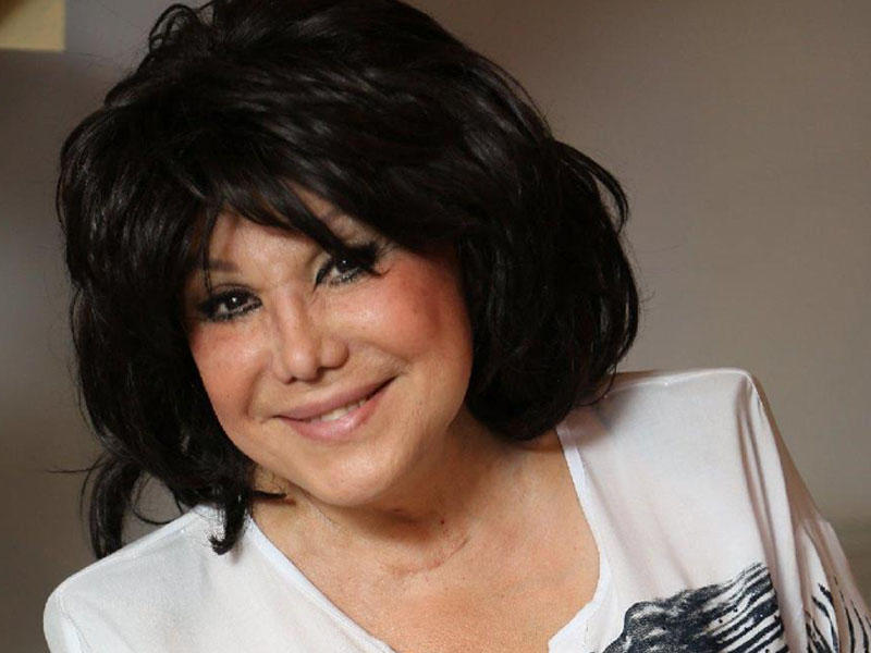 Flora Kərimova xəstəxanadan evə buraxıldı