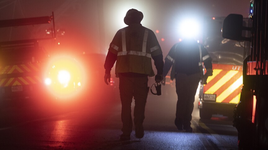 3 killed after private plane crashes in wooded area near Maryland neighborhood