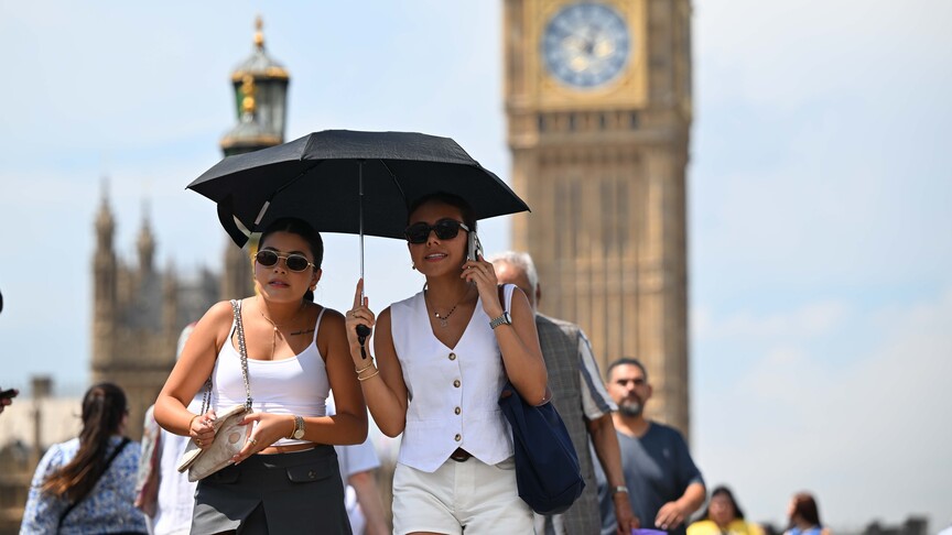 UK Issues Rare Red Warning as Extreme Heat Pushes Towards Record Temperatures