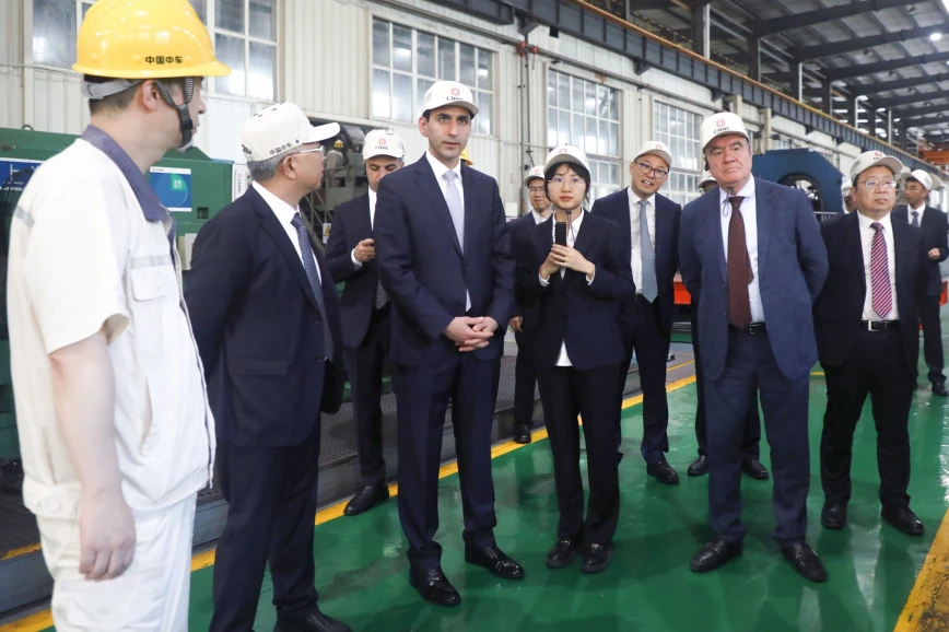ADY Çindən yeni yük və sərnişin lokomotivləri alınır