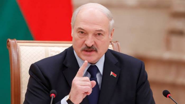 Lukaşenko uzunmüddətli xarici səfərə çıxır