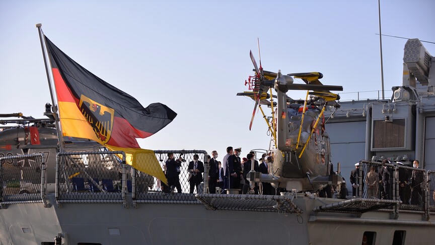 Germany scraps plan for navy's largest combat ships