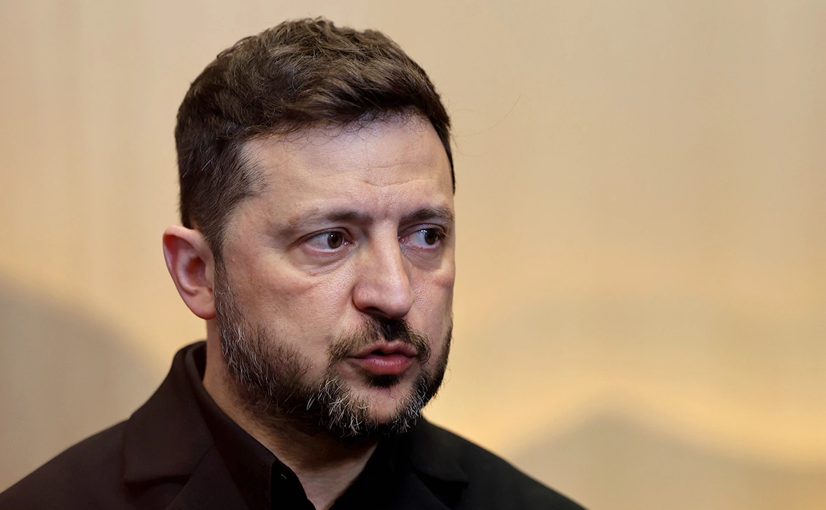Зеленский заявил о прекращении работы ретрансляторов в Беларуси