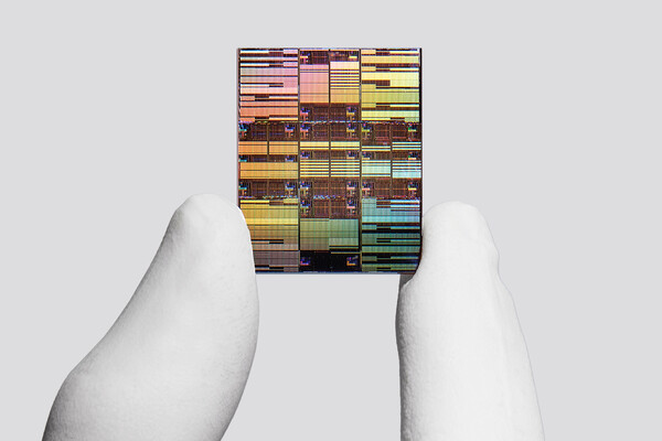 IBM dünyada ilk 0,7 nanometrlik çipi <span class="text-danger">TƏQDİM ETDİ</span>