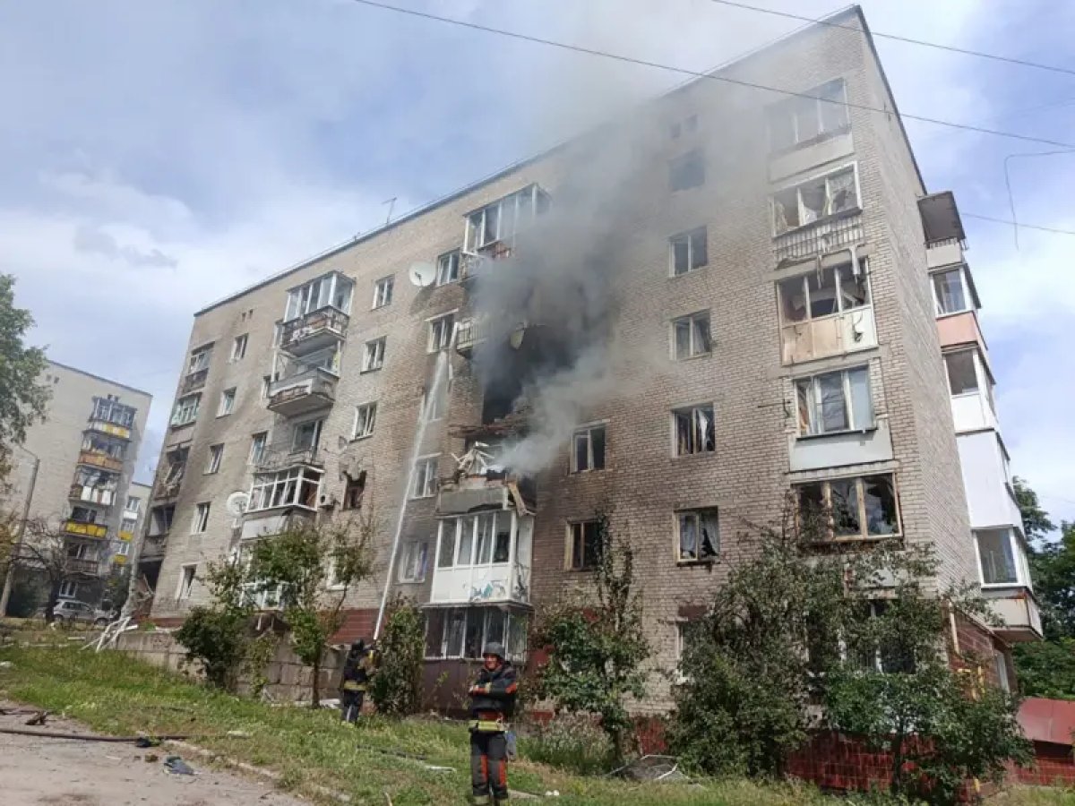 В результате ударов по Изюму и Херсону есть пострадавшие