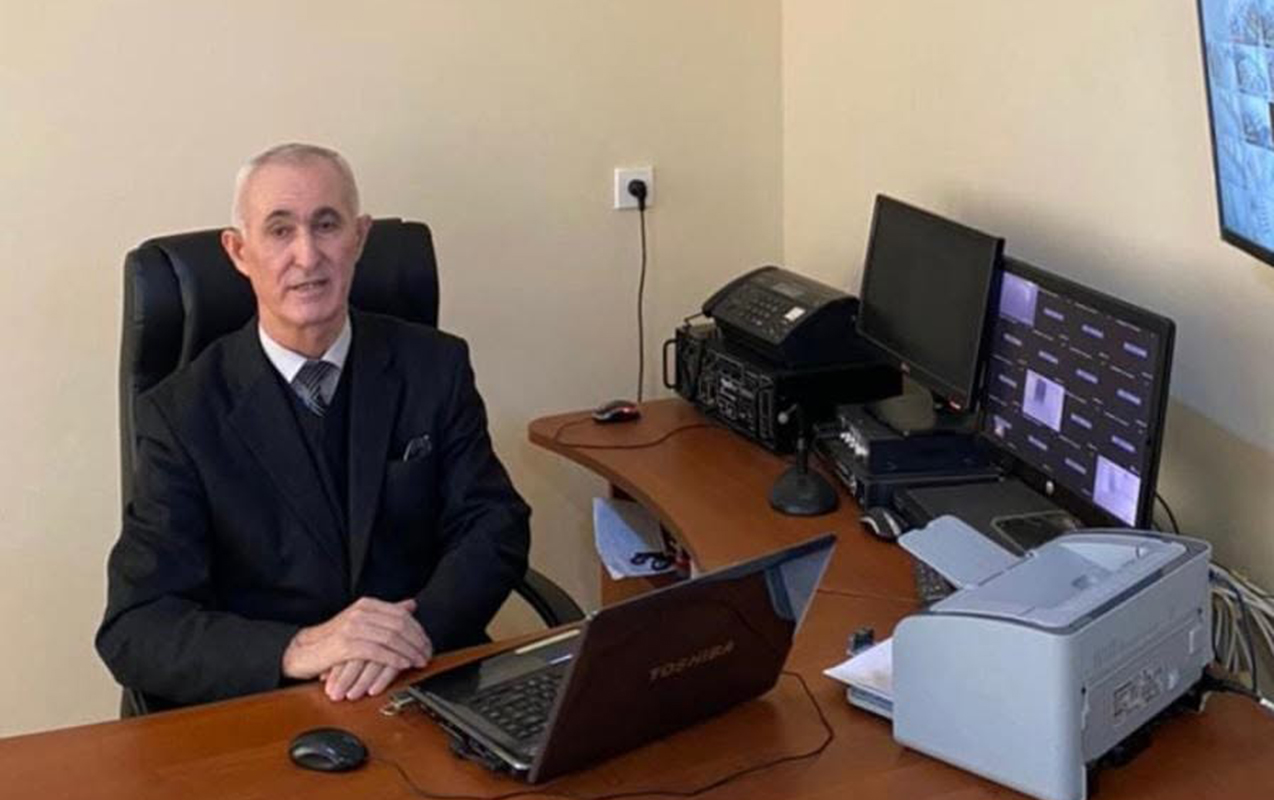 Tanınmış məktəb direktoru <span class="text-danger">vəfat etdi</span>