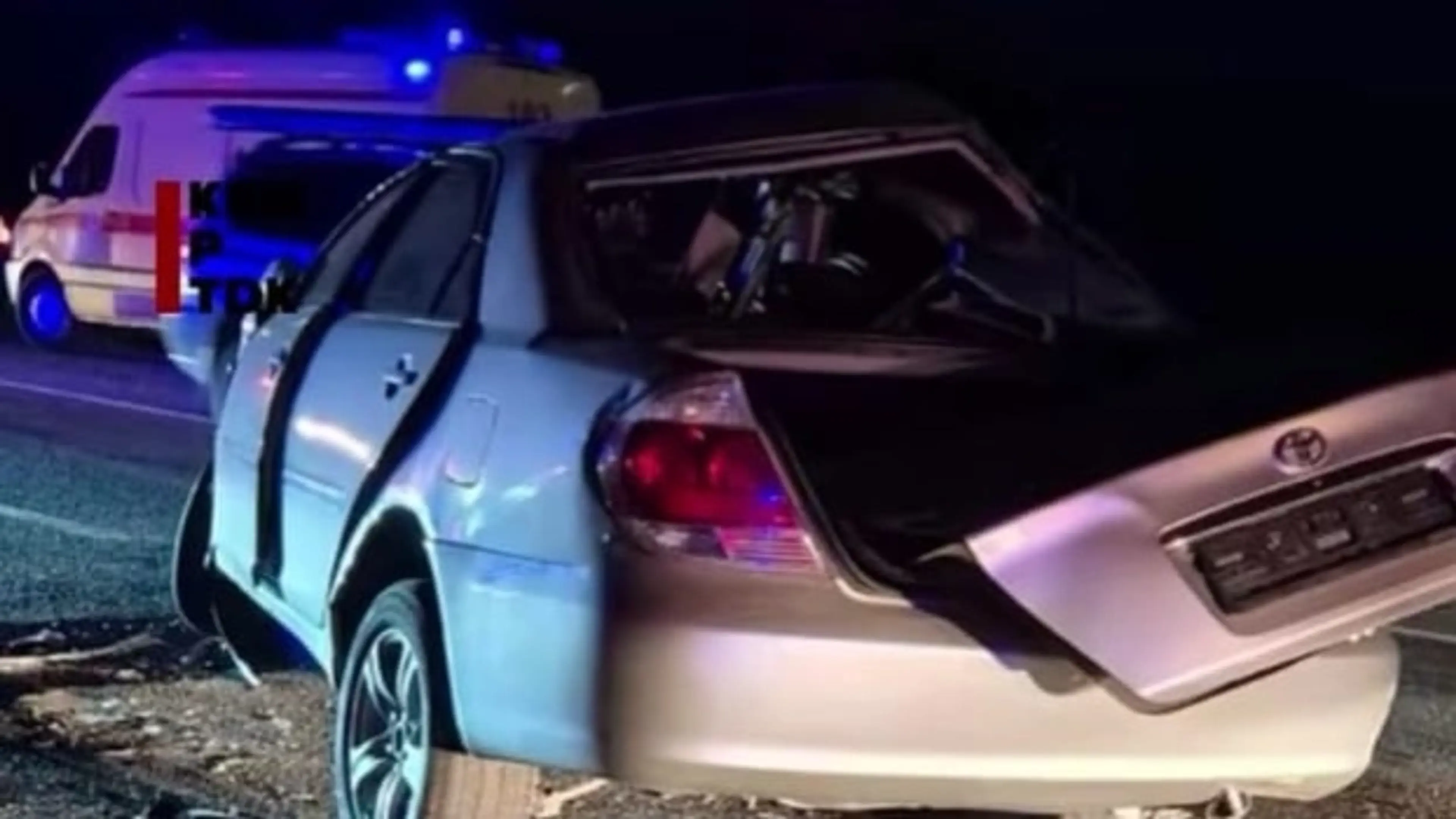 В Казахстане пять человек погибли при столкновении двух автомобилей