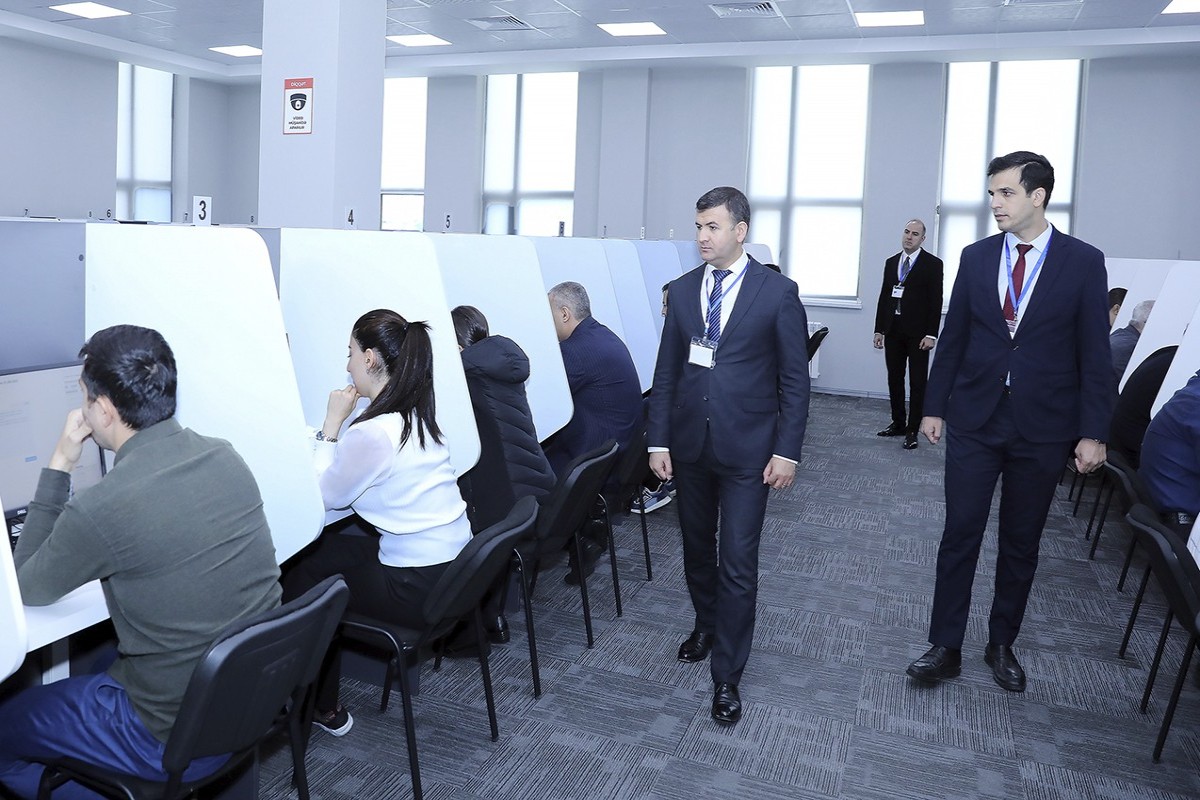 Hakim vəzifəsinə qəbul olmaq istəyənlər üçün tеst imtаhаnı keçirilib