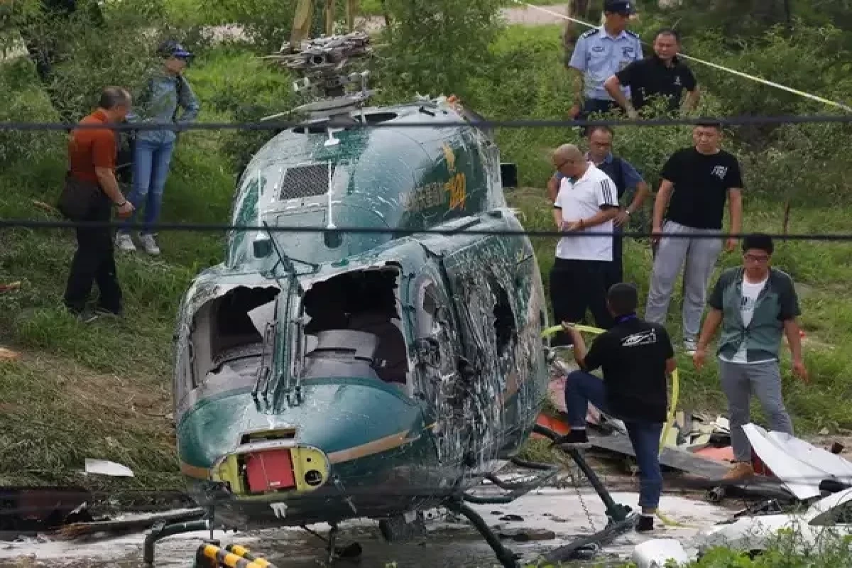 В Саудовской Аравии разбился вертолет, <span class="text-danger">погибли 14 человек</span>