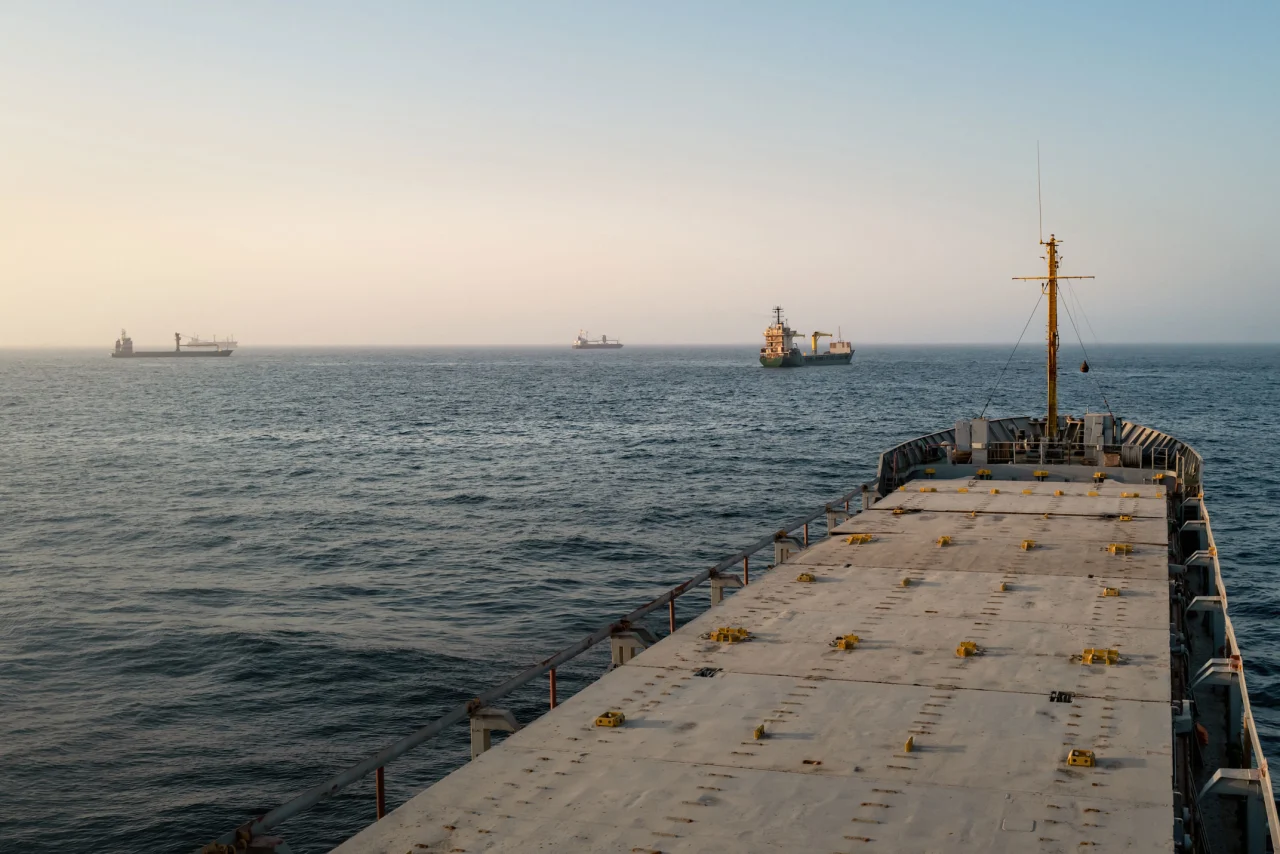 Oil Prices Edge Higher as US-Iran Tensions Continue Around Strait of Hormuz
