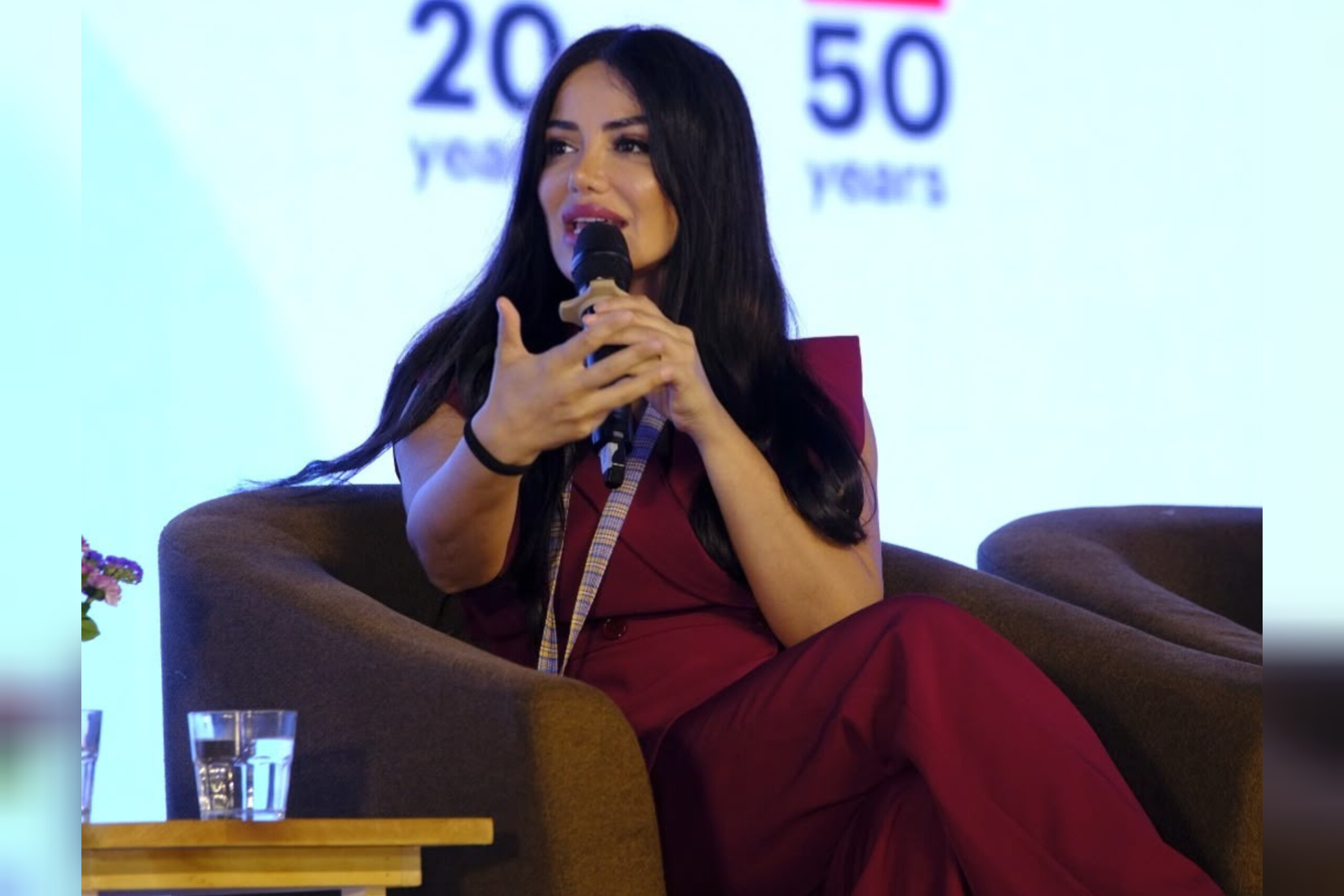 Айсаба Умутлу рассказала о минной проблеме Азербайджана на конференции Social Business Day ФОТО