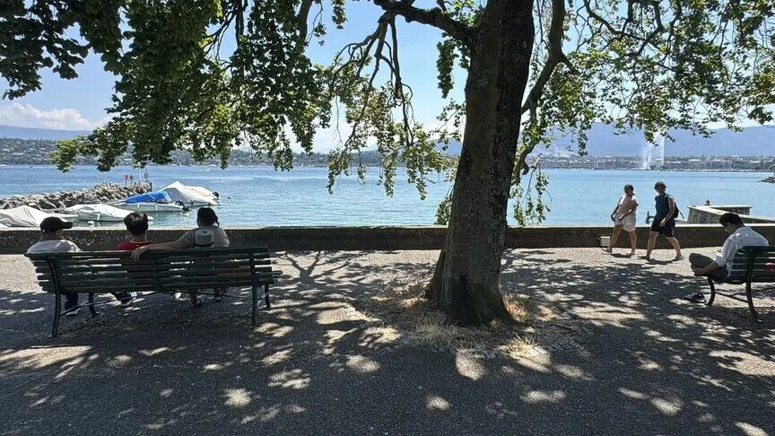 Record-breaking heat wave continues across Switzerland as temperatures top 30C