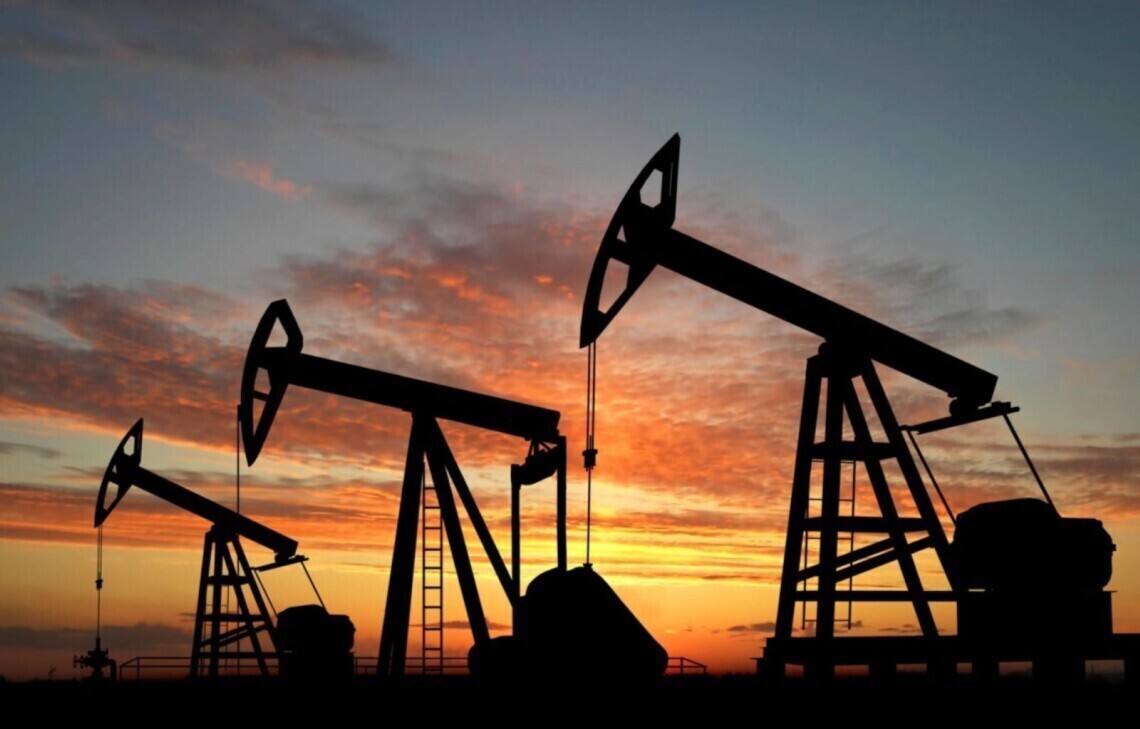 Цены на нефть снижаются на фоне ожиданий возможных переговоров между США и Ираном