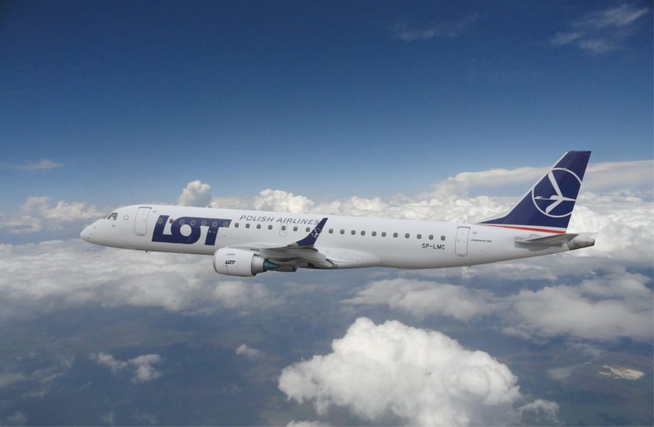 Poland’s LOT Plane Lands Safely in Bulgaria After Hijacking Alert, <span class="text-danger">Türkiye Says</span>
