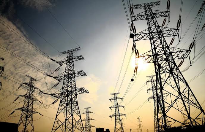 Bakının üç rayonunda elektrik şəbəkələri yenidən qurulacaq