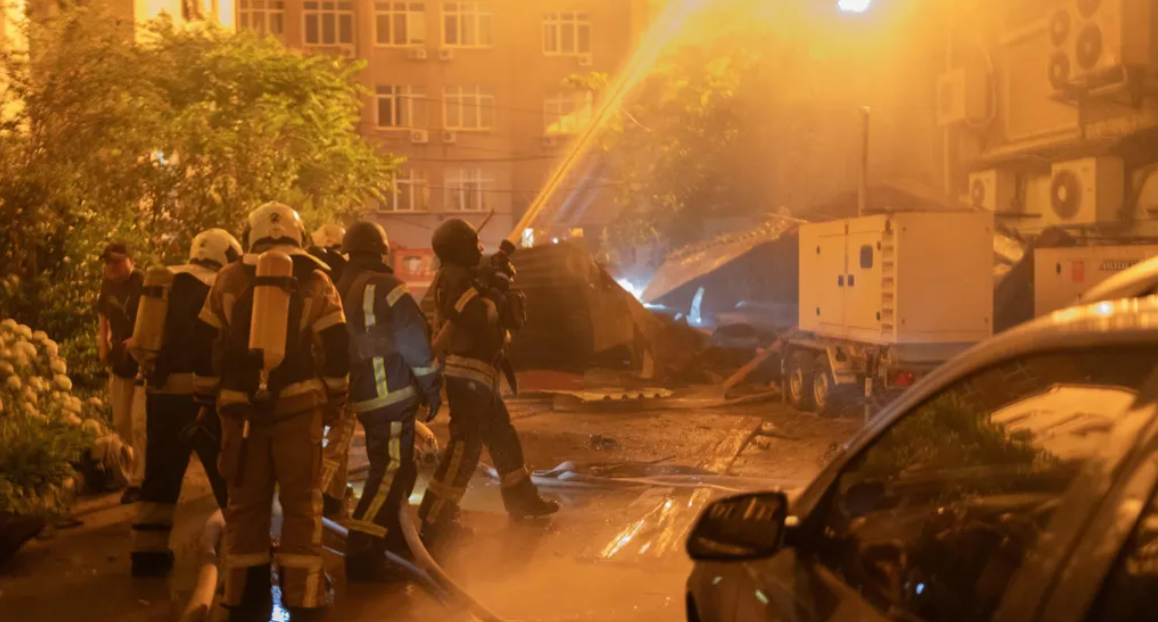 At least one killed in major airstrikes on Kyiv