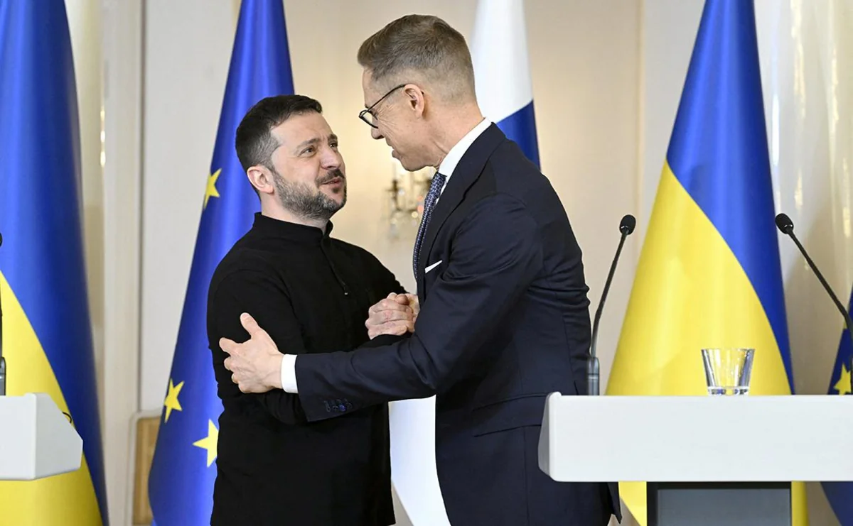 Стубб и Зеленский обсудили масштабную атаку РФ на Киев