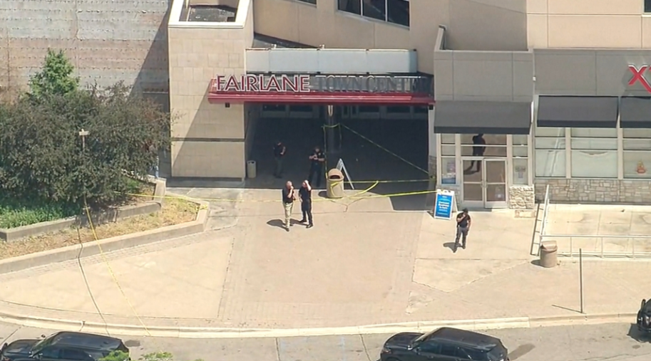 Two Killed, One Injured in Shopping Mall Shooting in Michigan