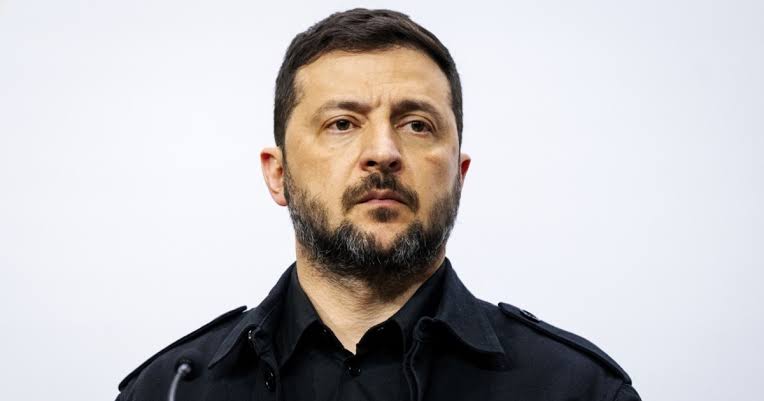 Зеленский заявил об ударах по объектам под Санкт-Петербургом и в Кронштадте