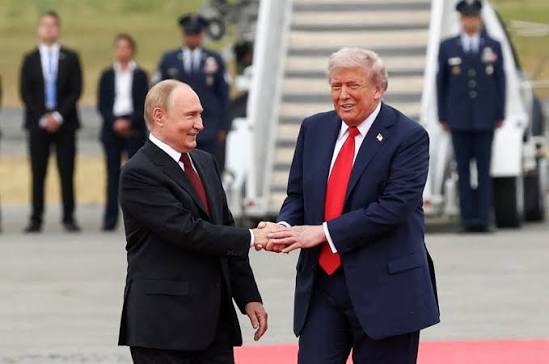О чём разговаривали Путин и Трамп 1,5 часам?