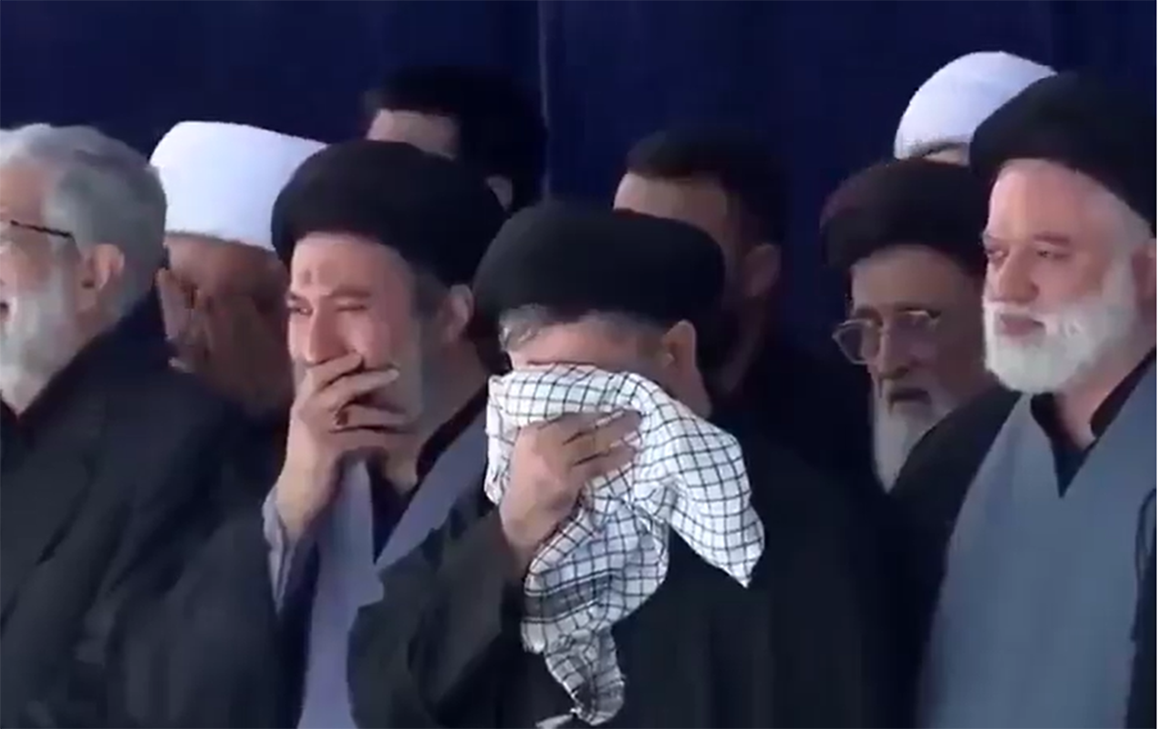Xameneinin oğulları vida mərasimində belə görüntüləndi