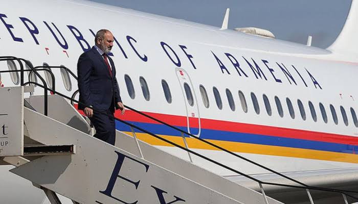 Armenian PM Pashinyan Travels to Russia for Working Visit