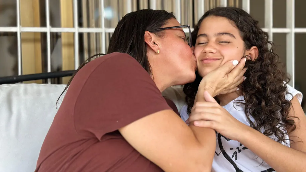 ‘I Ate Ketchup and Cheese’: <span class="text-danger">Venezuelan Girl Survives 32 Hours Trapped in Earthquake Rubble</span>
