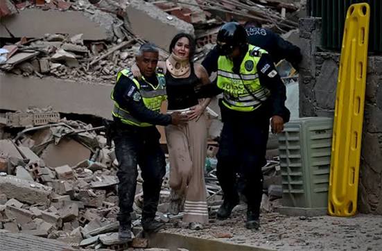 Venesuelada zəlzələ qurbanlarının sayı <span class="text-danger">3500-ü ötdü</span>