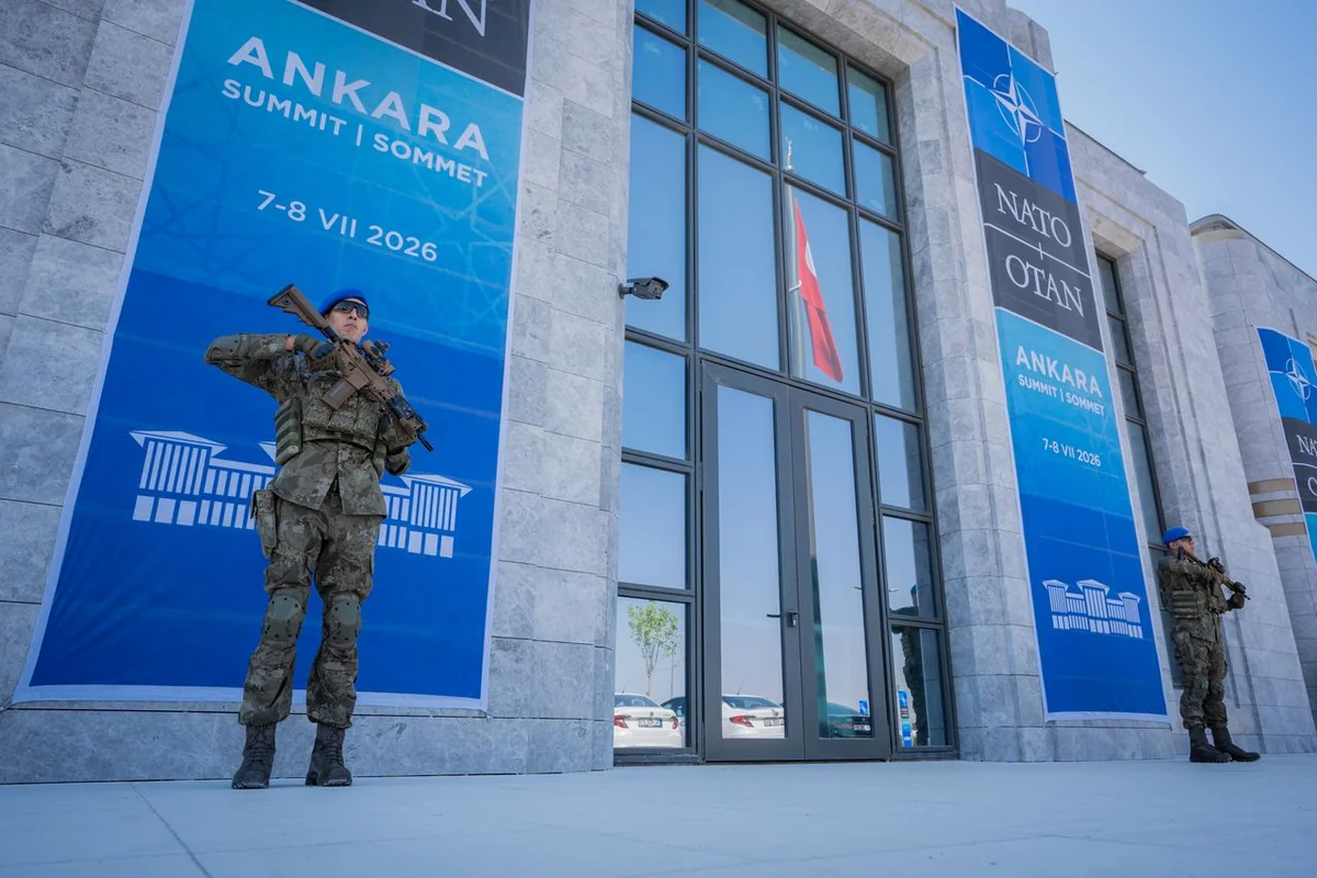 NATO liderlərinin Ankara toplantısı MEVLÜT YENİNİN ŞƏRHİNDƏ
