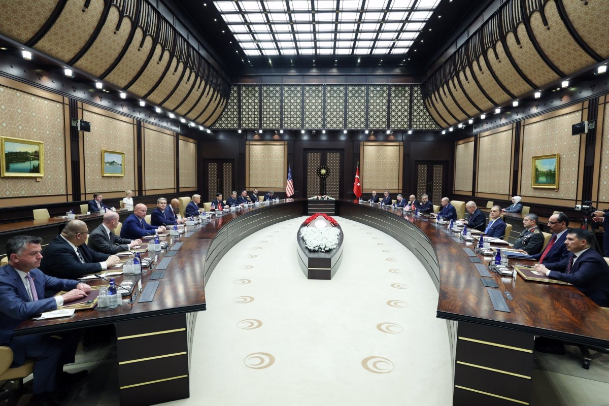 Ərdoğan və Trampın sədrliyi ilə nümayəndə heyətləri arasında görüş başlayıb- Yenilənir