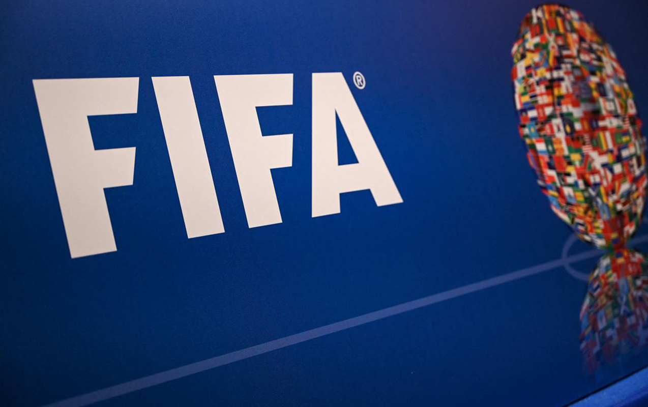 FIFA ABŞ millisinin iki əməkdaşını cəzalandırdı