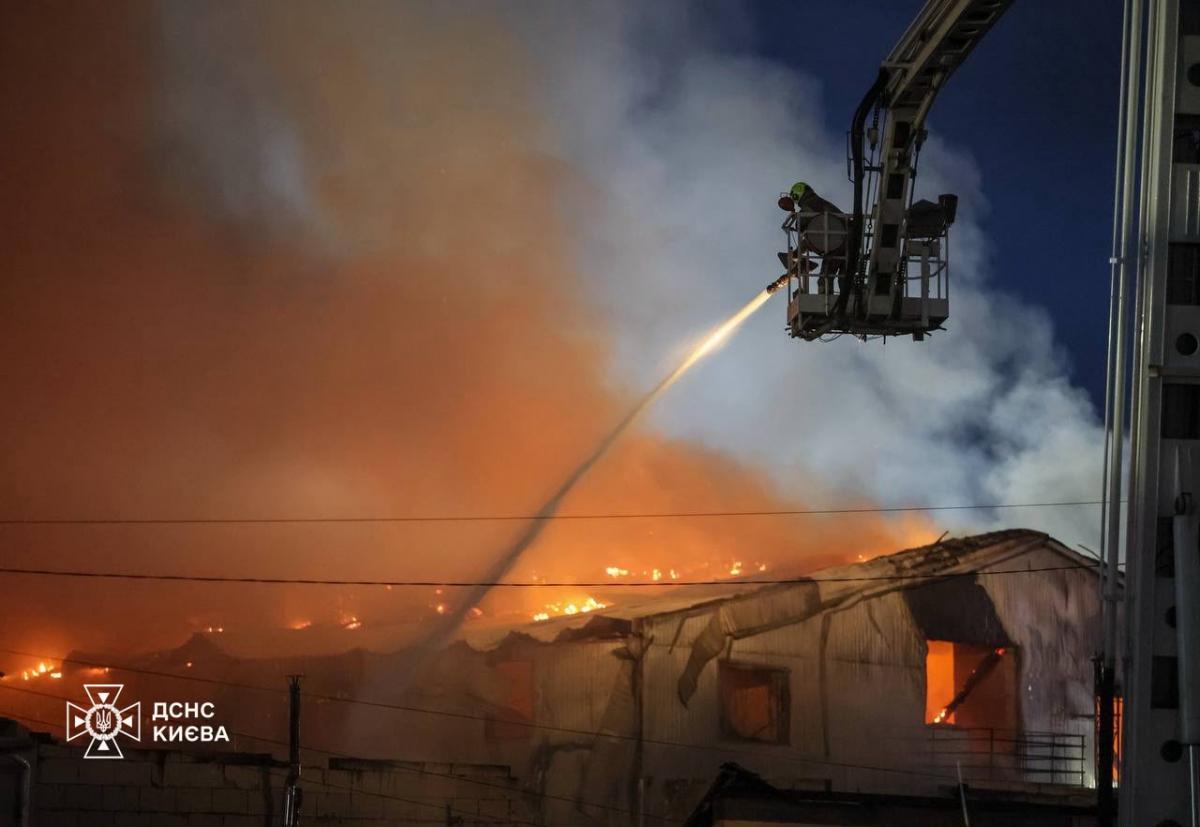Россия атаковала Киев: <span class="text-danger">есть погибшая и раненые</span>