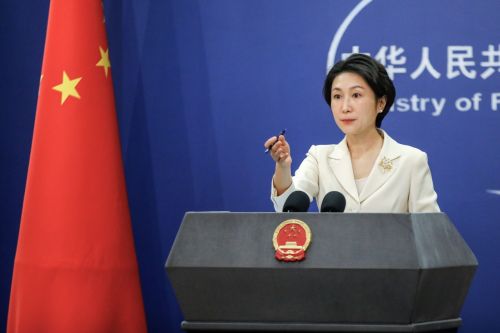 China Urges US and Iran to Engage in Dialogue Instead of Military Force