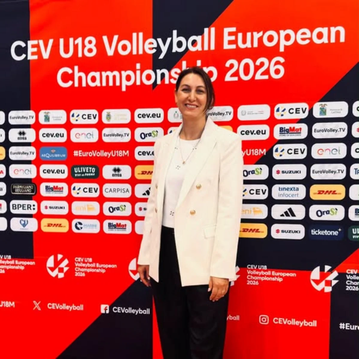 Beynəlxalq dərəcəli hakim U-18 Avropa çempionatının oyunlarına təyinat alıb