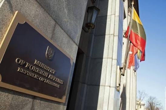 МИД Литвы вызвал российского дипломата из-за атак на Украину