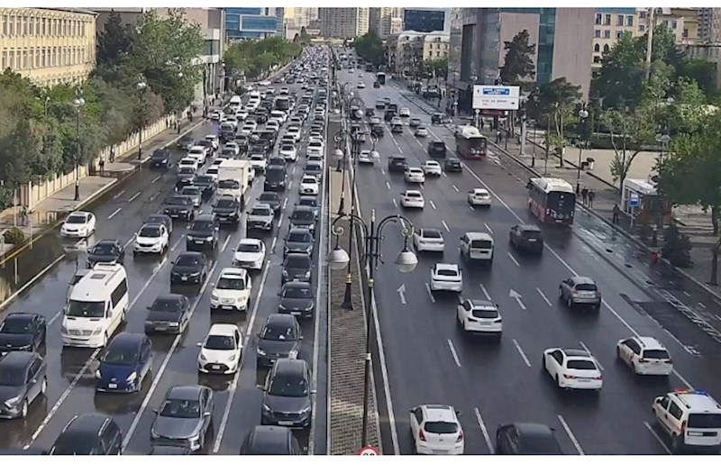 Paytaxtın hansı küçələrində sıxlıq müşahidə olunur?
