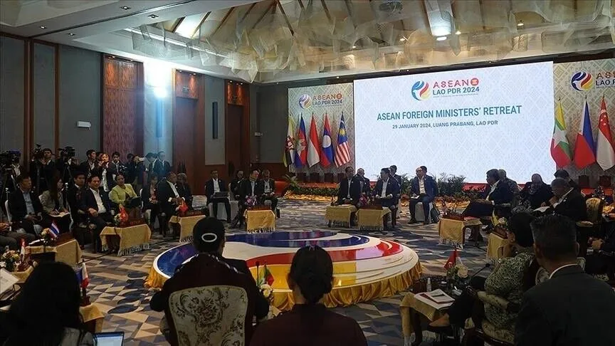 ASEAN top diplomats, Myanmar's foreign minister to hold rare meet in Bangkok