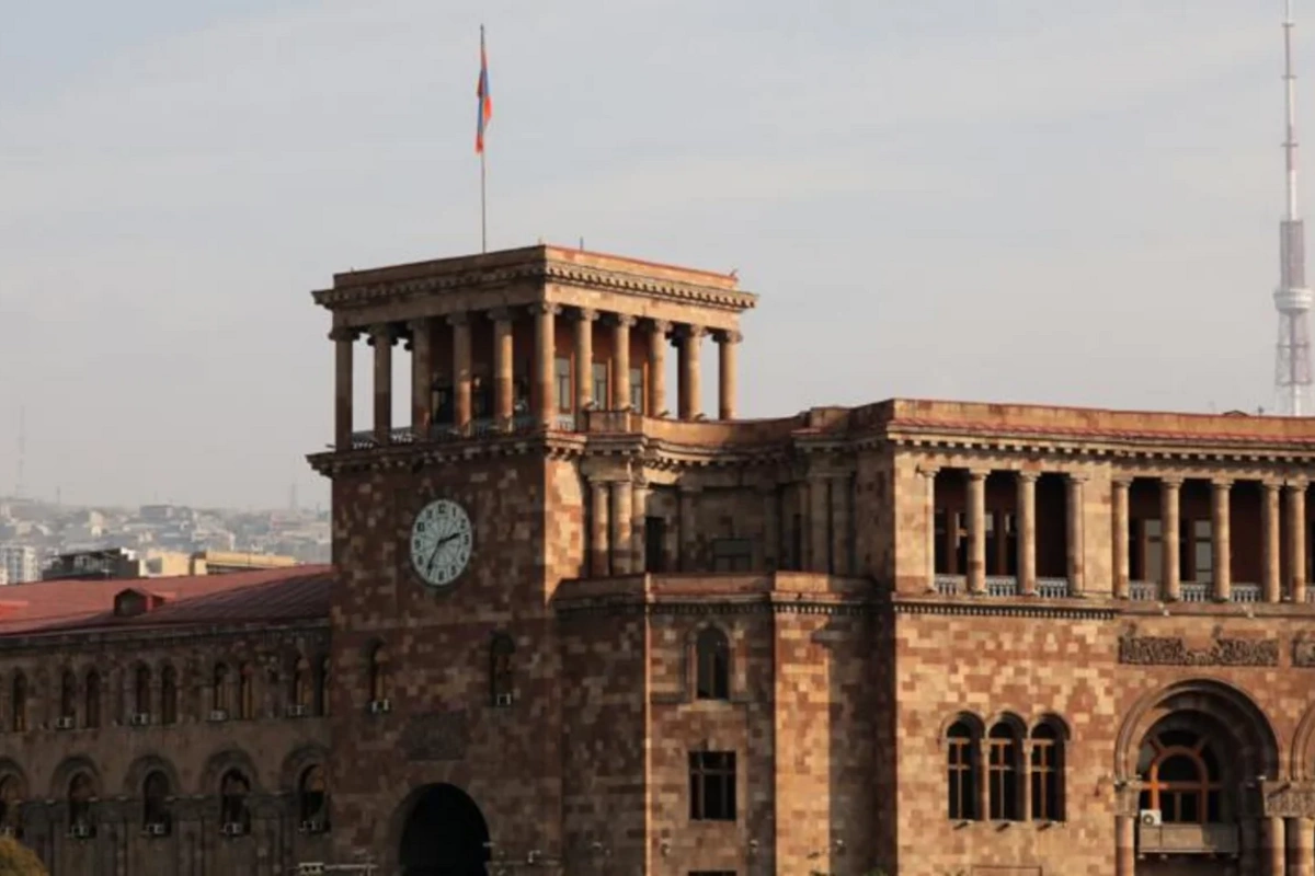 Ermənistanın baş prokuroru <span class="text-danger">Saqatelyan və Karapetyanın toxunulmazlığının ləğvini tələb edəcək</span>