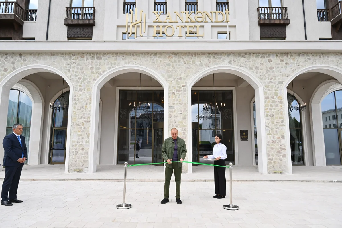 Prezident İlham Əliyev "Xankəndi" hotelinin açılışında iştirak edib - FOTOLAR