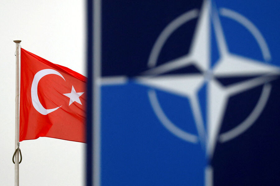 Türkiyə NATO-nun yeni müdafiə bankına qoşulmağı nəzərdən keçirir