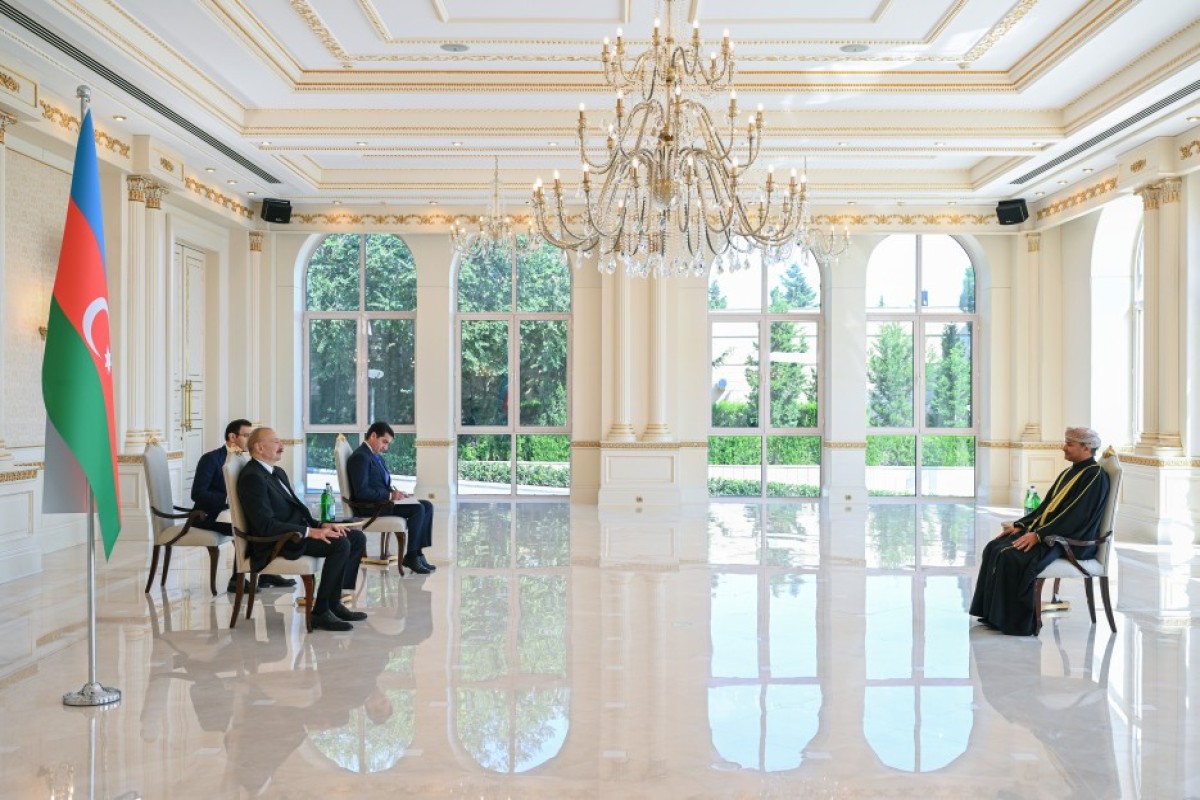 Prezident Omanın yeni səfirinin etimadnaməsini qəbul edib