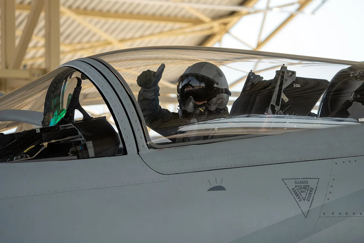 Azərbaycanın pilotları çətin döyüş manevrləri üzrə tapşırıqlar yerinə yetiriblər