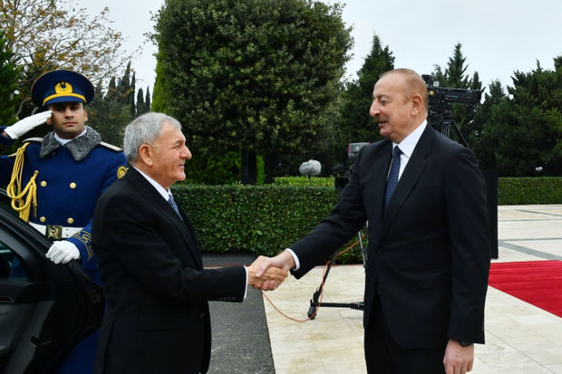 Началась встреча президентов Азербайджана и Ирака в расширенном составе