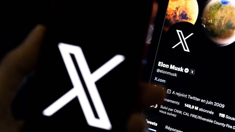 Musk says X to show headlines on platform again
