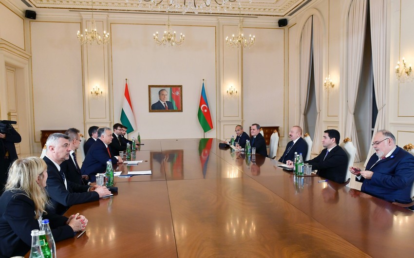Prezident İlham Əliyev Macarıstanın Baş naziri ilə görüşüb - YENİLƏNİB