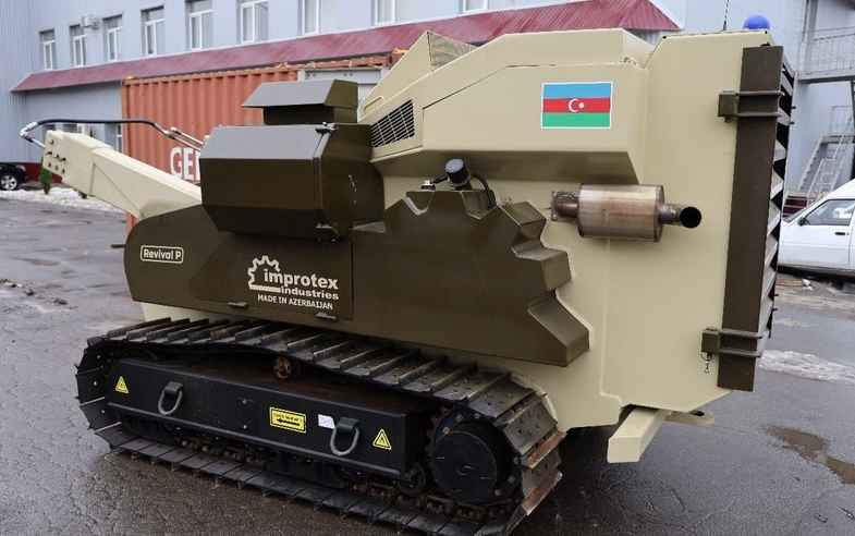 Azerbaijan donates demining machine to Ukraine