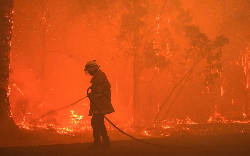 18 homes lost in devastating bushfire in Western Australia