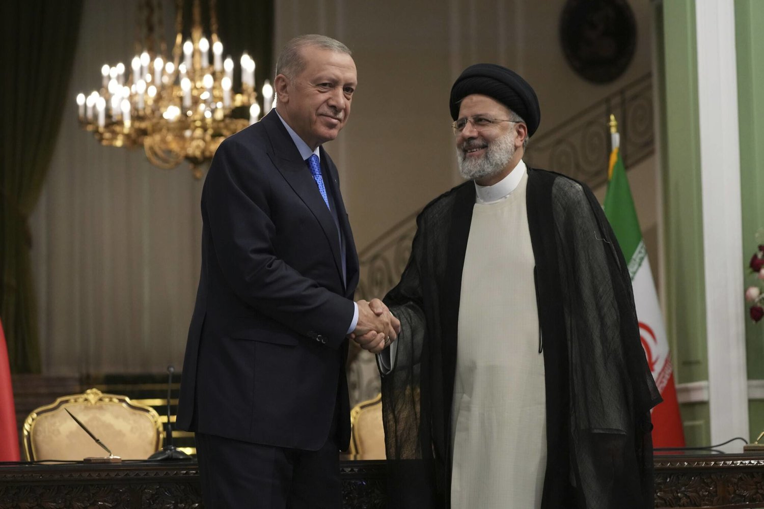 الرئيس الإيراني يؤجل زيارته إلى تركيا